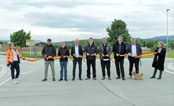 V. l. n. r.: Ralf Willert (Kreisrat AfD), Andreas Merkel (Kreisrat CDU), Robert Wein (Bürgermeister Bischweier),  Prof. Dr. Christian Dusch (Landrat), Sebastian Hägele (Panattoni), Thomas Hentschel (Landtagsabgeordneter Grüne), Karsten Mußler (Bürgermeister Kuppenheim) Bild: Anne-Rose Gangl